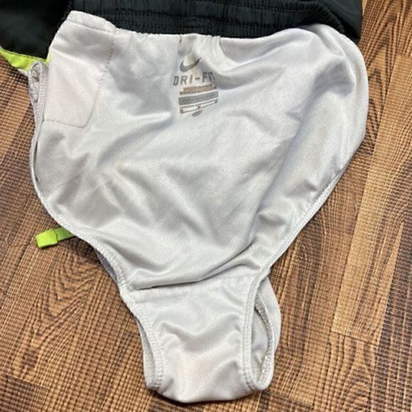Nike girl shorts and Nike bike shorts. Bundle of two size M. - Picture 10 of 10